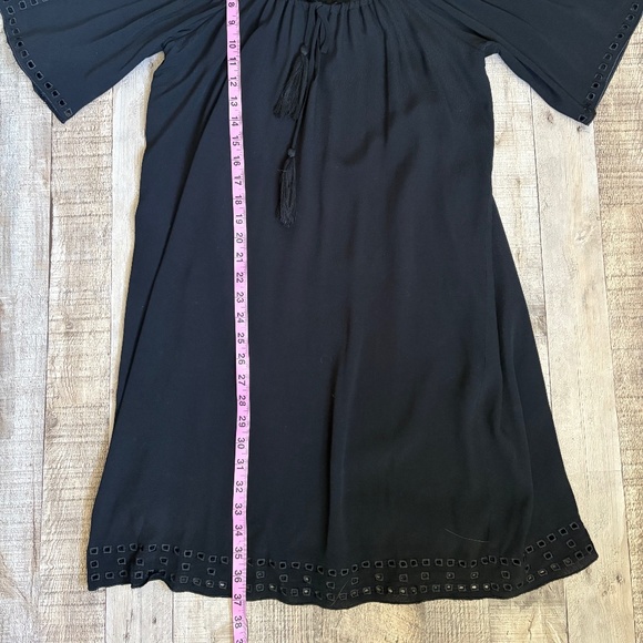 4Sienna Black Eyelet Cold Shoulder Drawstring Neck Dress SZ S - Picture 11 of 12